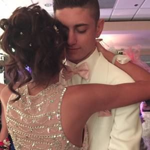 Meet your Posher, Troy